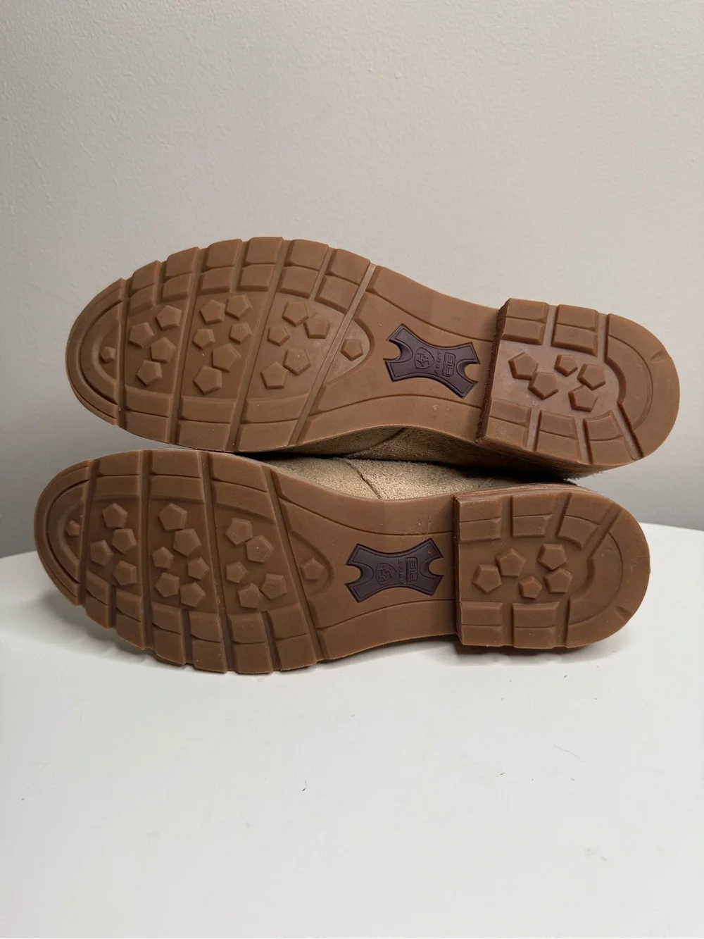 Ariat chukka boots